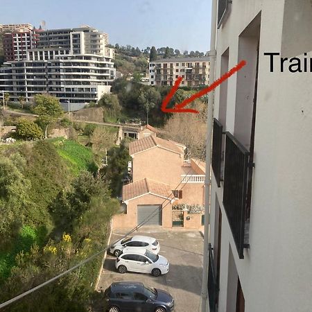 בסטיה Mountain View & Sea View Location Chambre Individual 1 Sur 3 Chambres Dispo Avec Climes Mais Salle De Bain Et Salon En Commune מראה חיצוני תמונה