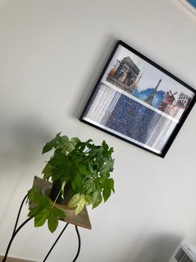 בסטיה Mountain View & Sea View Location Chambre Individual 1 Sur 3 Chambres Dispo Avec Climes Mais Salle De Bain Et Salon En Commune מראה חיצוני תמונה