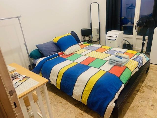 בסטיה Mountain View & Sea View Location Chambre Individual 1 Sur 3 Chambres Dispo Avec Climes Mais Salle De Bain Et Salon En Commune מראה חיצוני תמונה